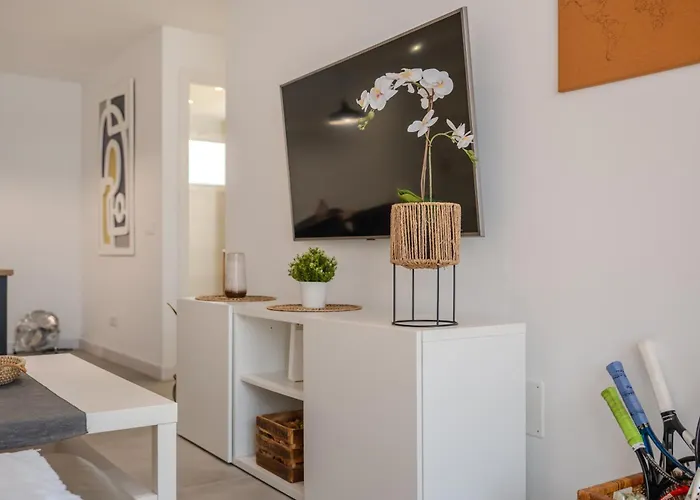 Апартаменты Moderno Con Piscina En *