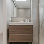 Daire Moderno Con Piscina En *
